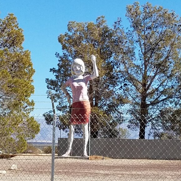 Meet your Posher, eepie - Picture 1 of 1